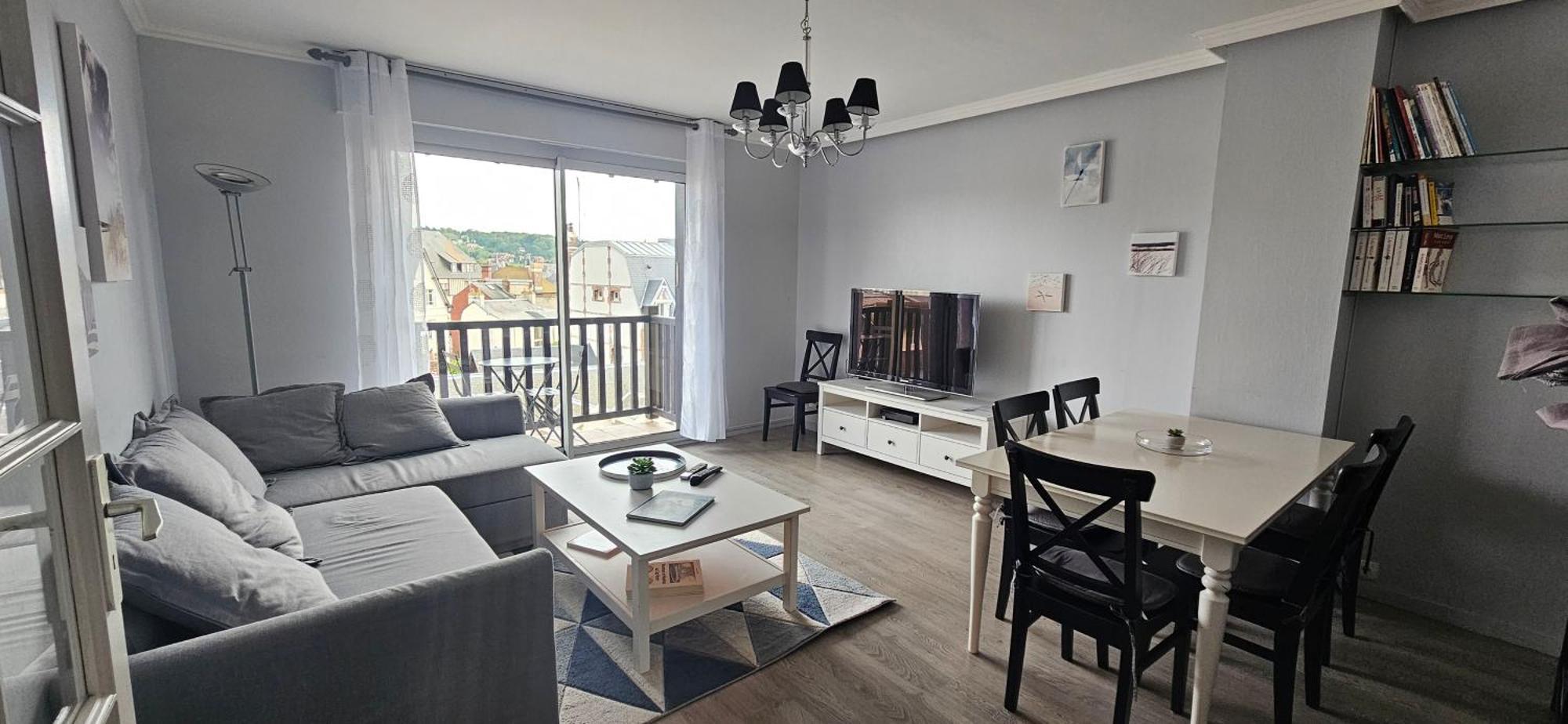 Appartement F2 47 M2, Avec Parking Plein Centre De