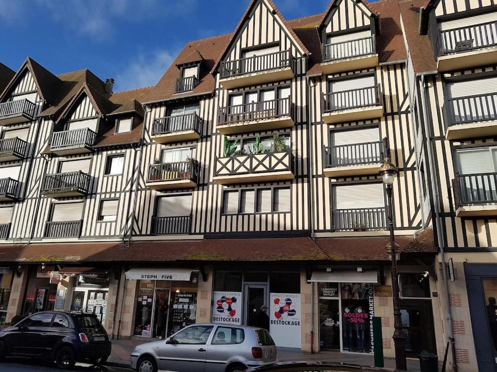 F2 47 M2, Avec Parking Plein Centre De Appartement Deauville