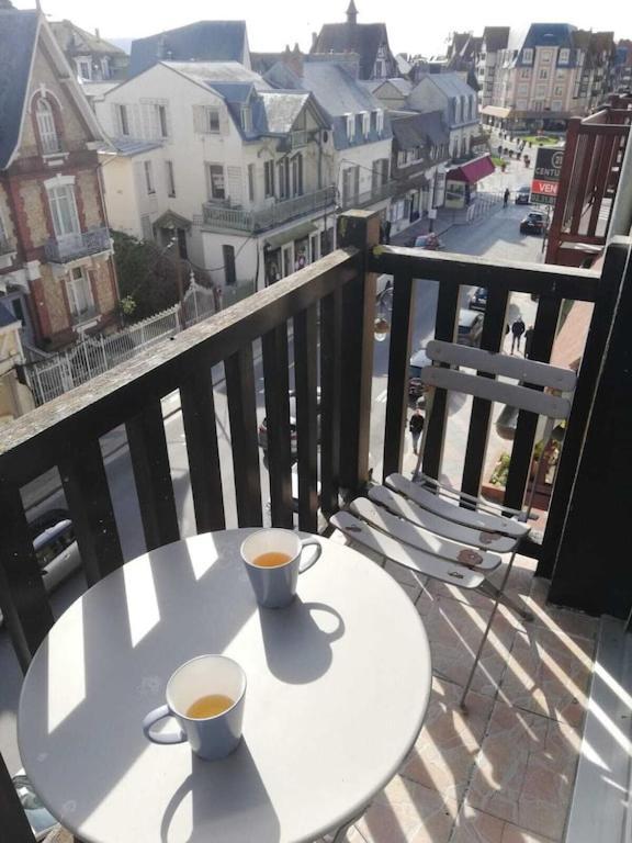 Appartement F2 47 M2, Avec Parking Plein Centre De